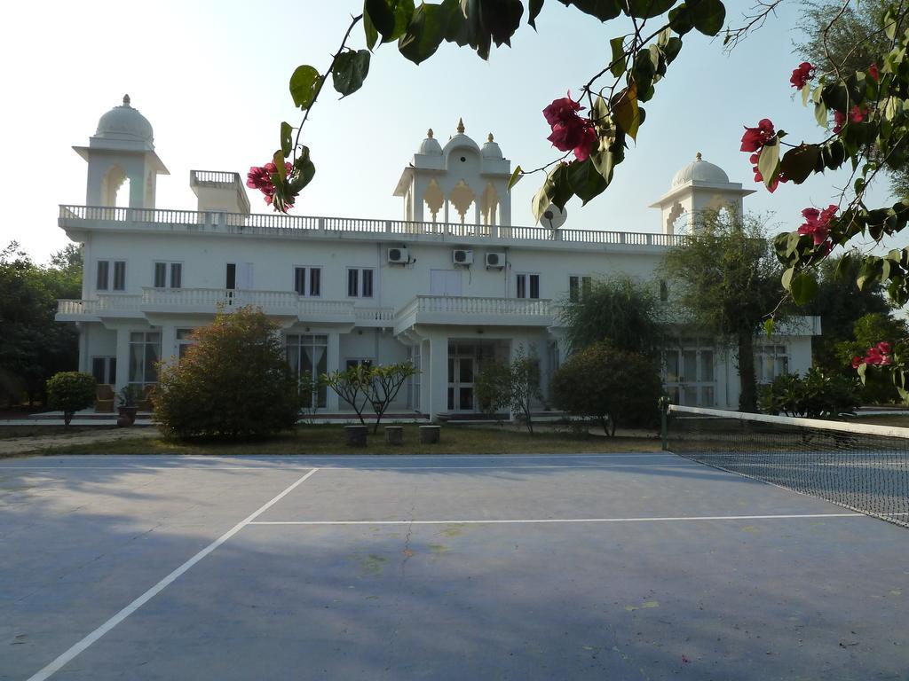 Savista Retreat Hotel Джайпур Екстериор снимка